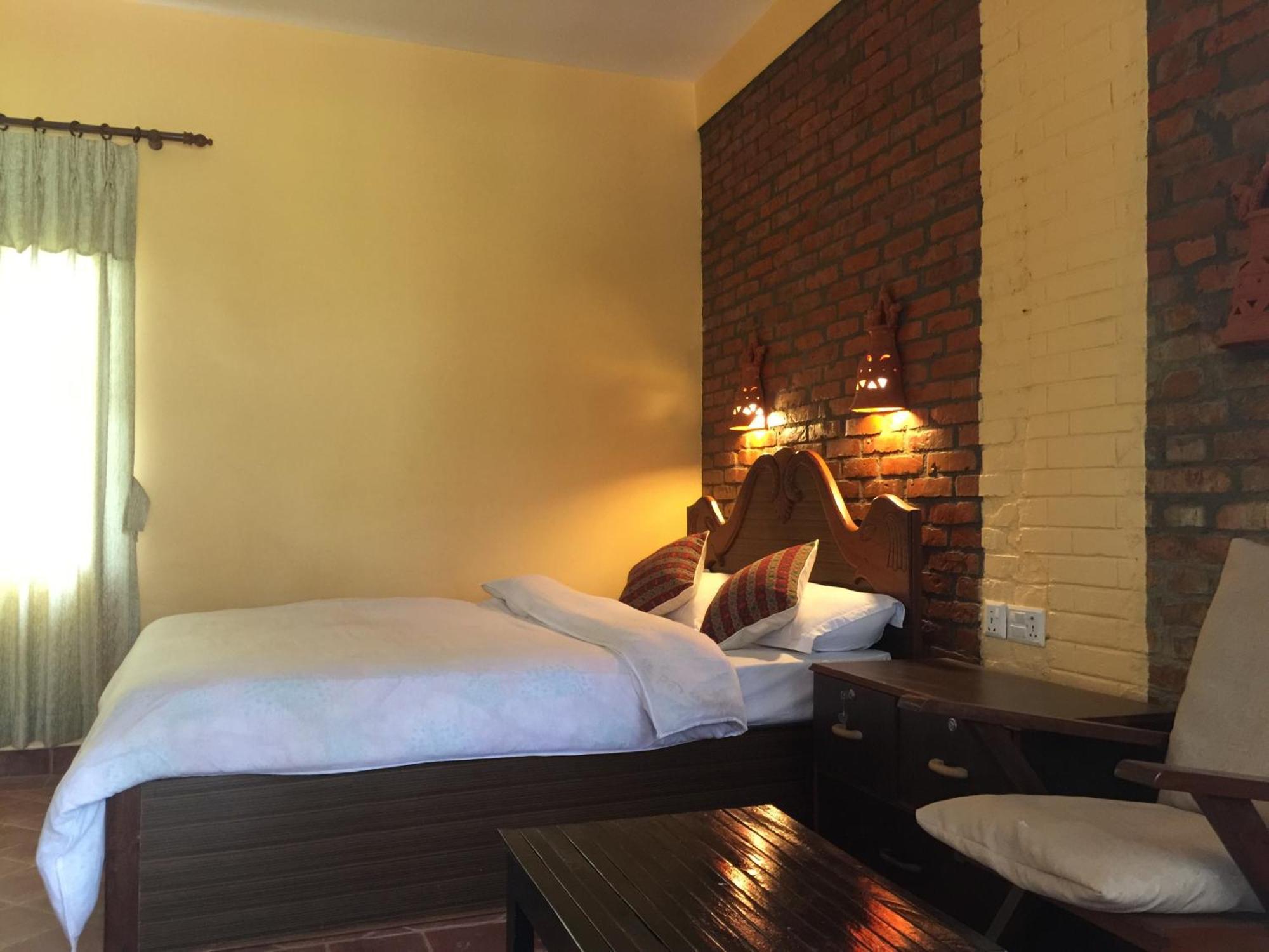 Chautari Garden Resort Sauraha Room photo